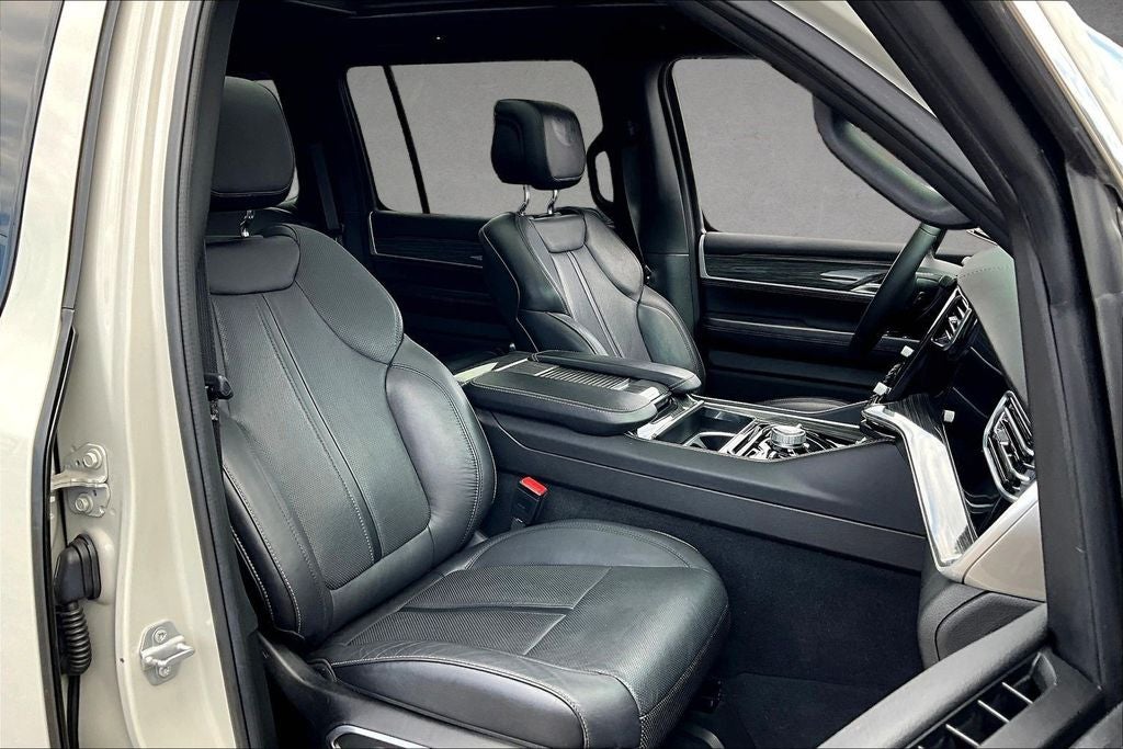 2022 Jeep Wagoneer Series III
