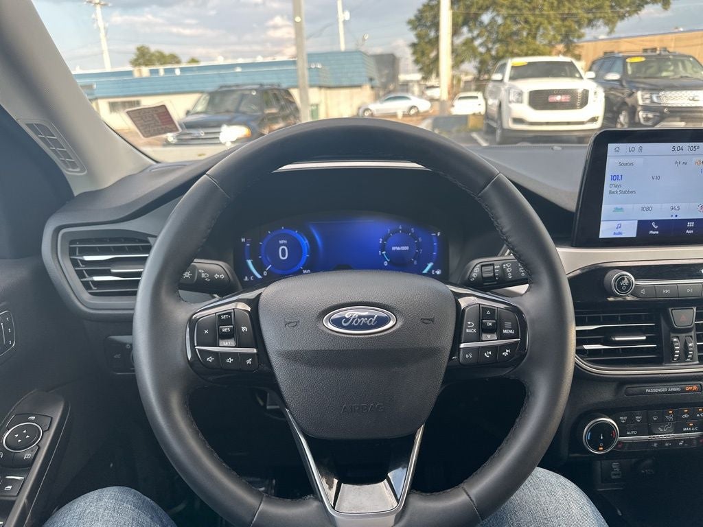 2022 Ford Escape SEL