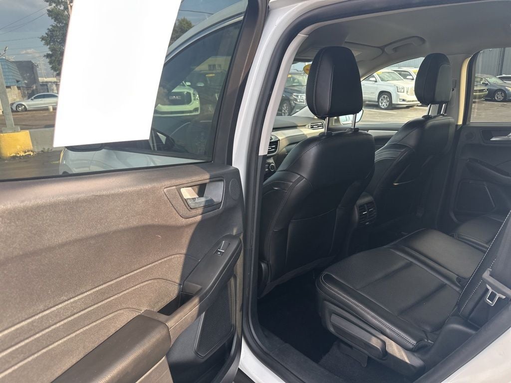 2022 Ford Escape SEL