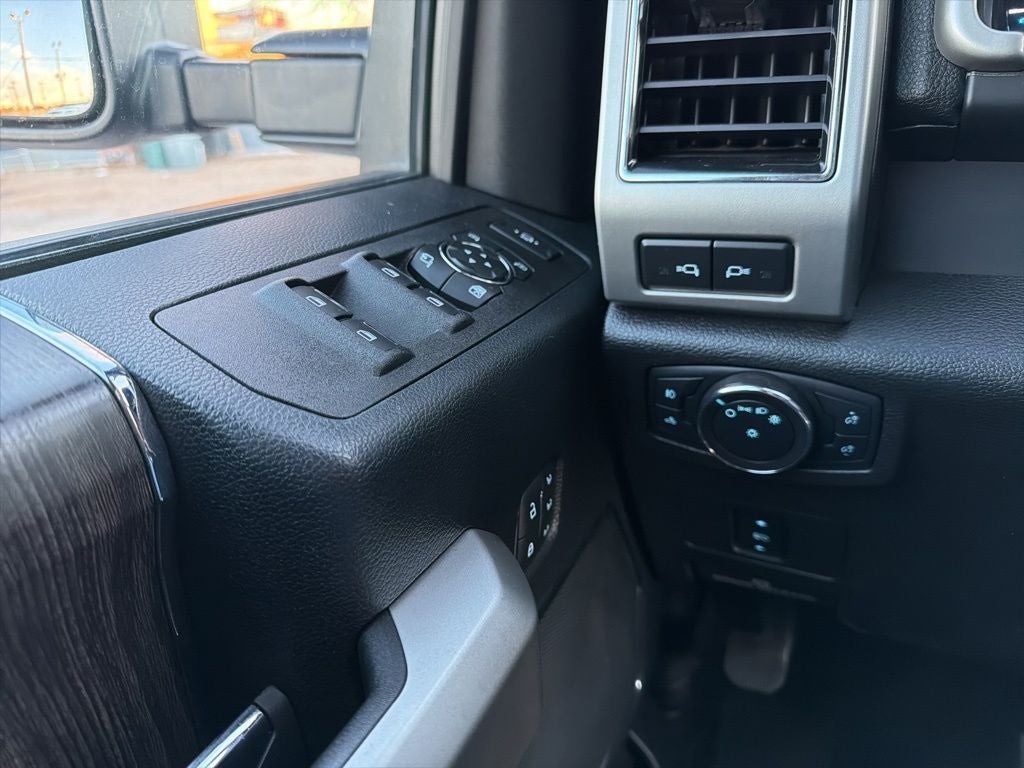 2021 Ford F-250SD Lariat