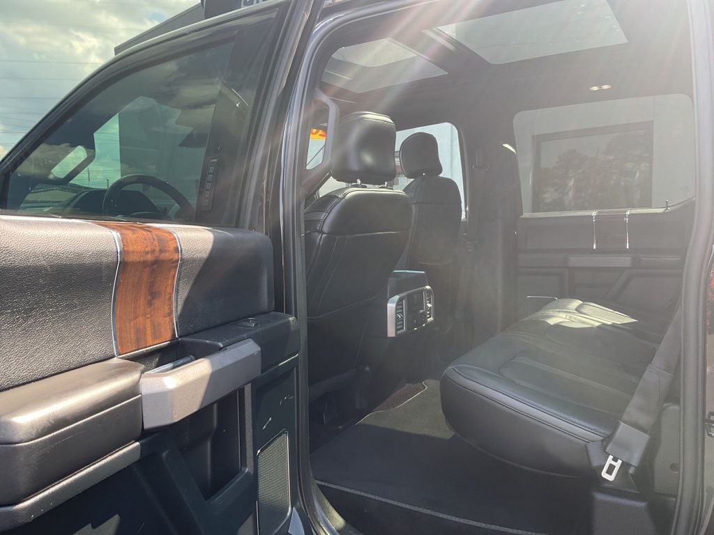 2017 Ford F-150 Platinum