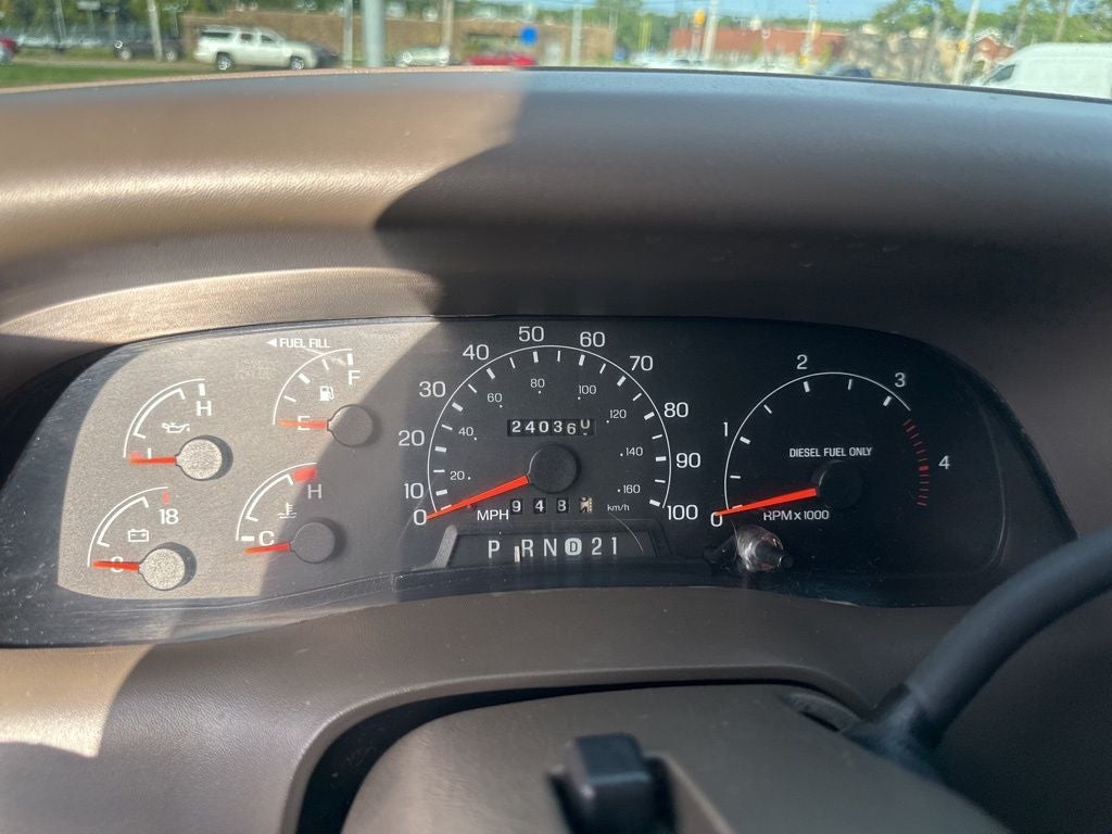 2001 Ford F-350SD Lariat DRW