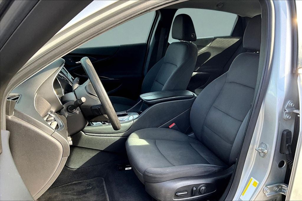 2017 Chevrolet Malibu LT 1LT
