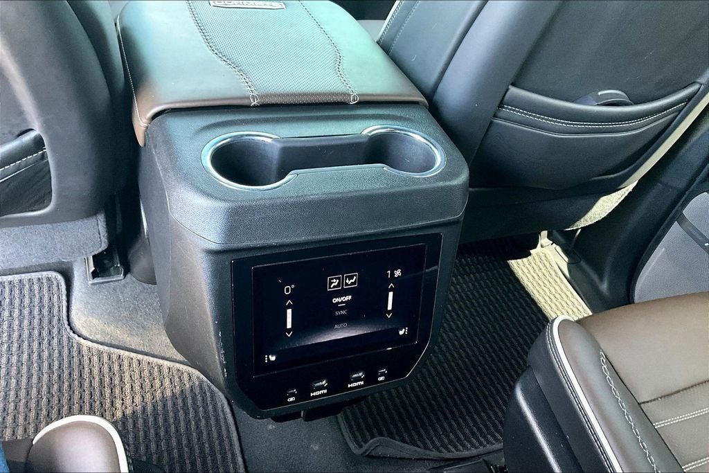 2025 GMC Yukon Denali Ultimate