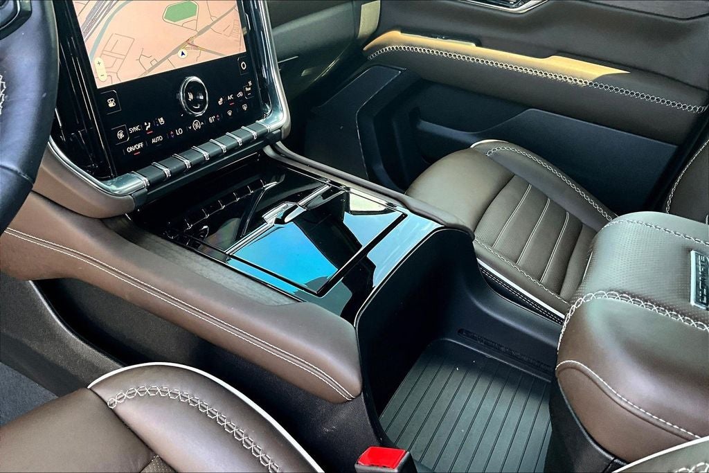 2025 GMC Yukon Denali Ultimate