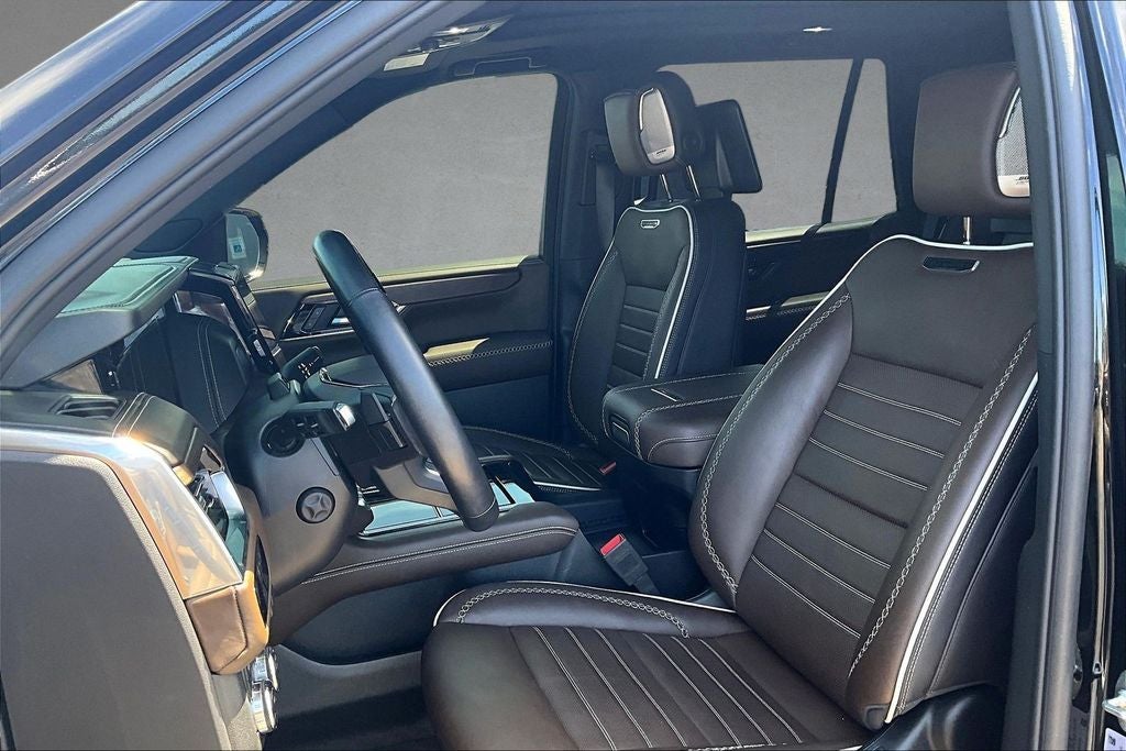 2025 GMC Yukon Denali Ultimate