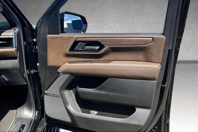 2025 GMC Yukon Denali Ultimate