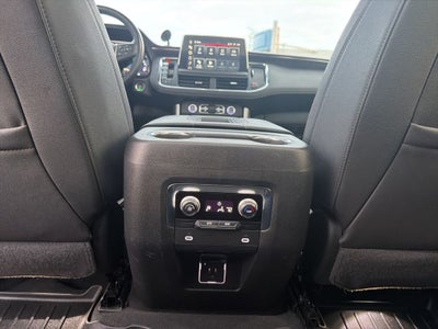 2022 GMC Yukon XL SLT