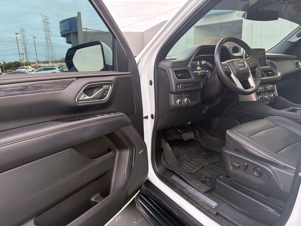 2022 GMC Yukon XL SLT