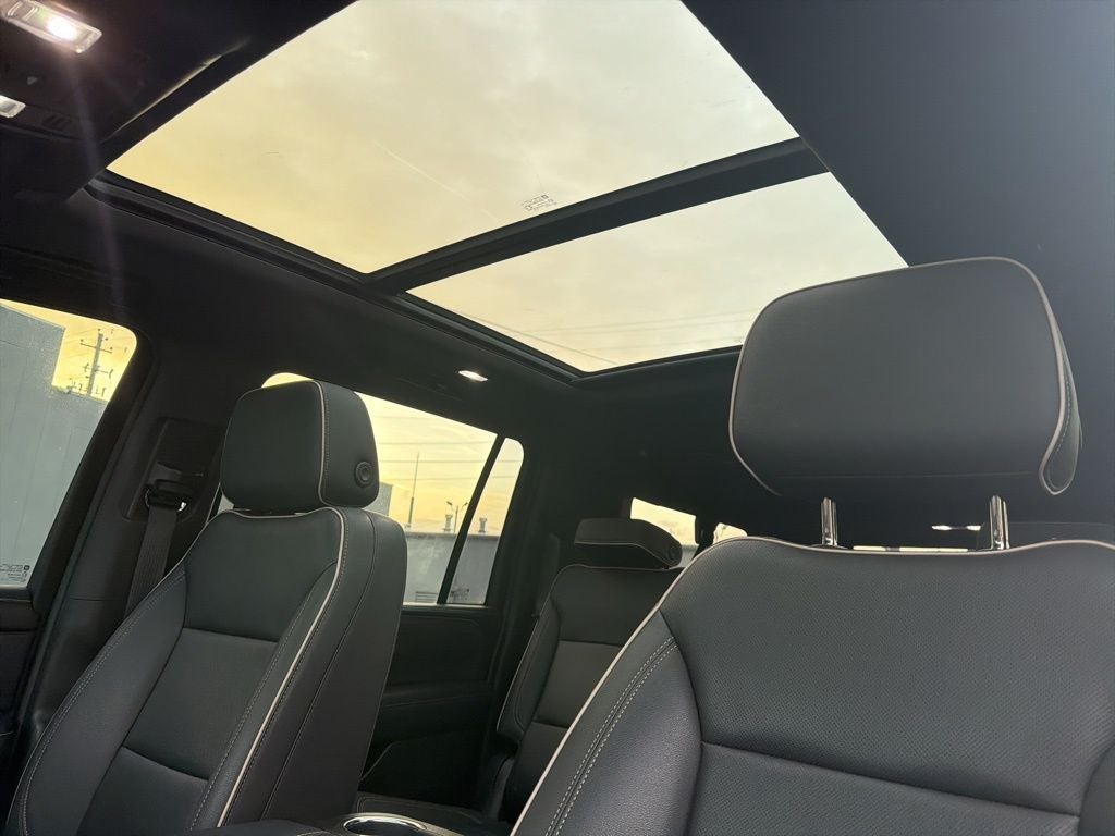 2022 GMC Yukon XL SLT