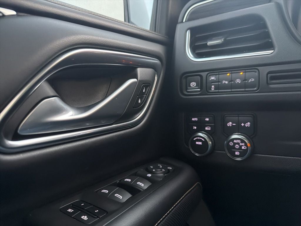 2022 GMC Yukon XL SLT