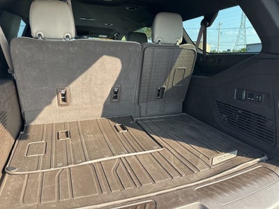 2022 Chevrolet Suburban LT