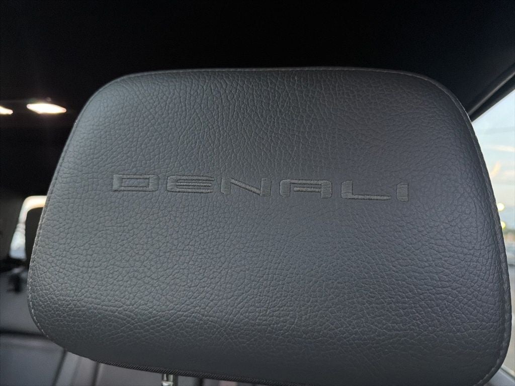 2023 GMC Sierra 2500HD Denali