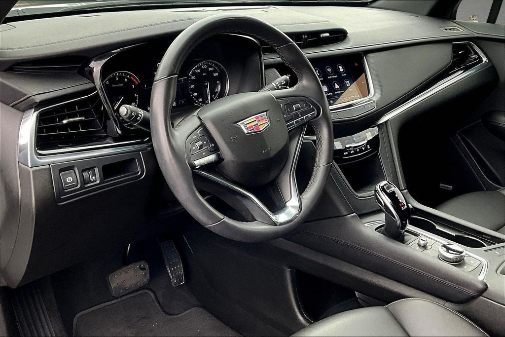 2023 Cadillac XT6 Luxury