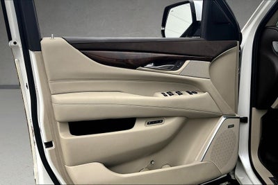 2017 Cadillac Escalade ESV Luxury