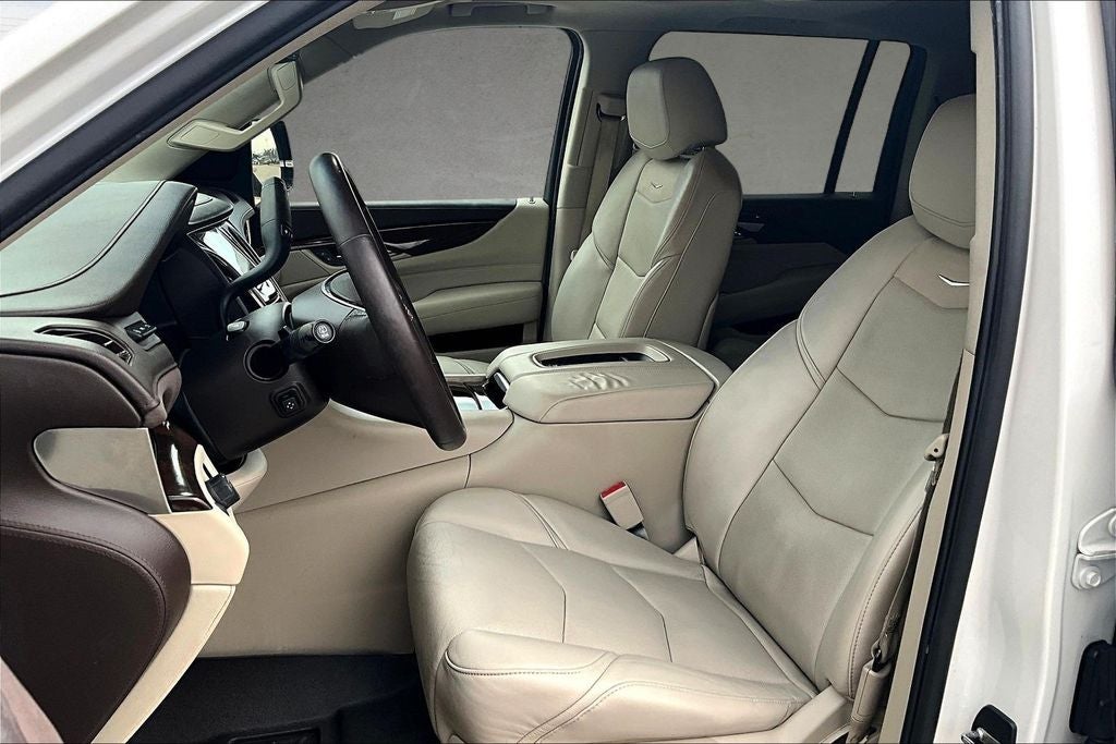 2017 Cadillac Escalade ESV Luxury