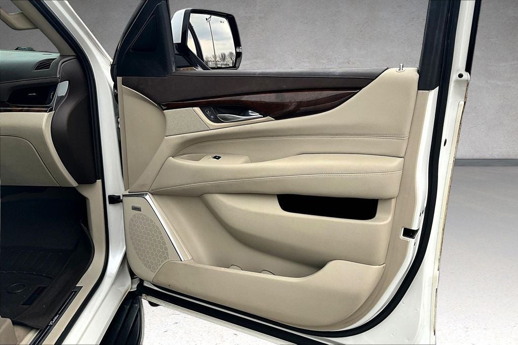 2017 Cadillac Escalade ESV Luxury