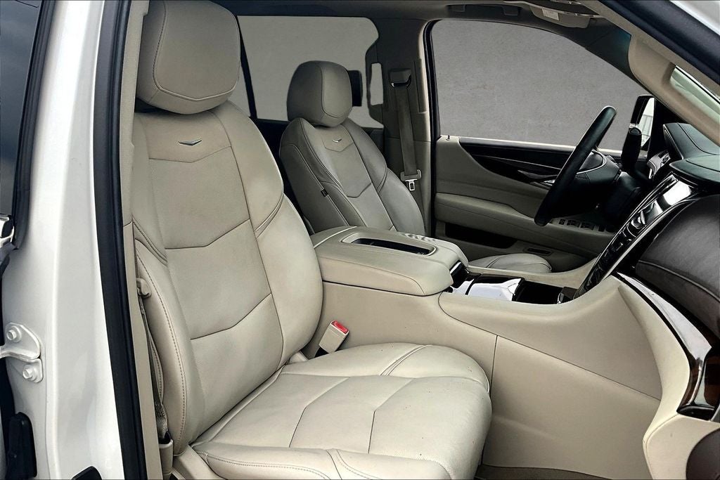 2017 Cadillac Escalade ESV Luxury