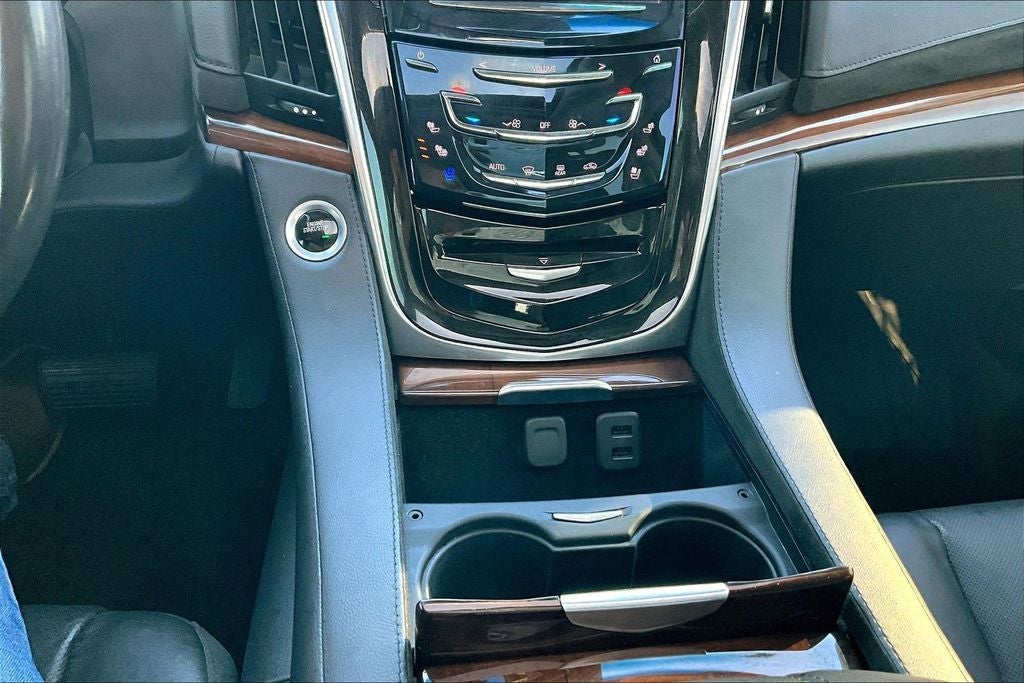 2019 Cadillac Escalade Luxury