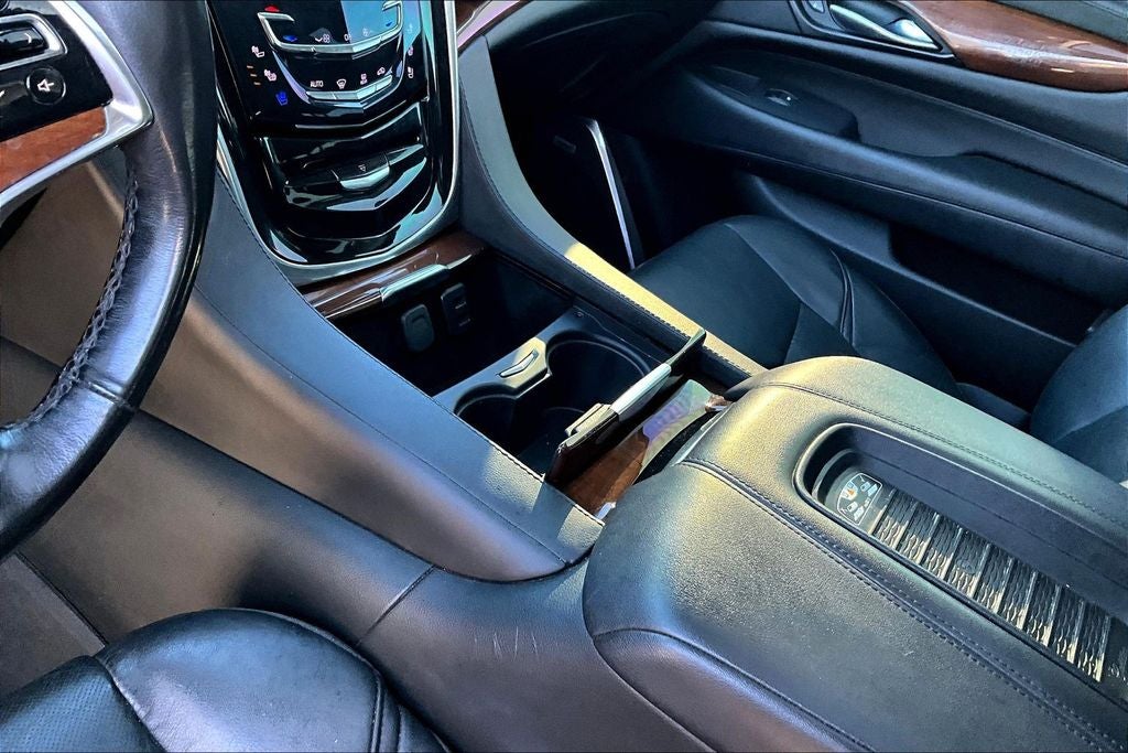 2019 Cadillac Escalade Luxury