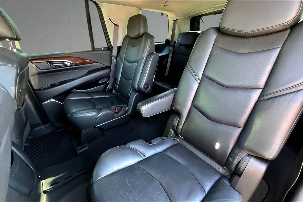 2019 Cadillac Escalade Luxury