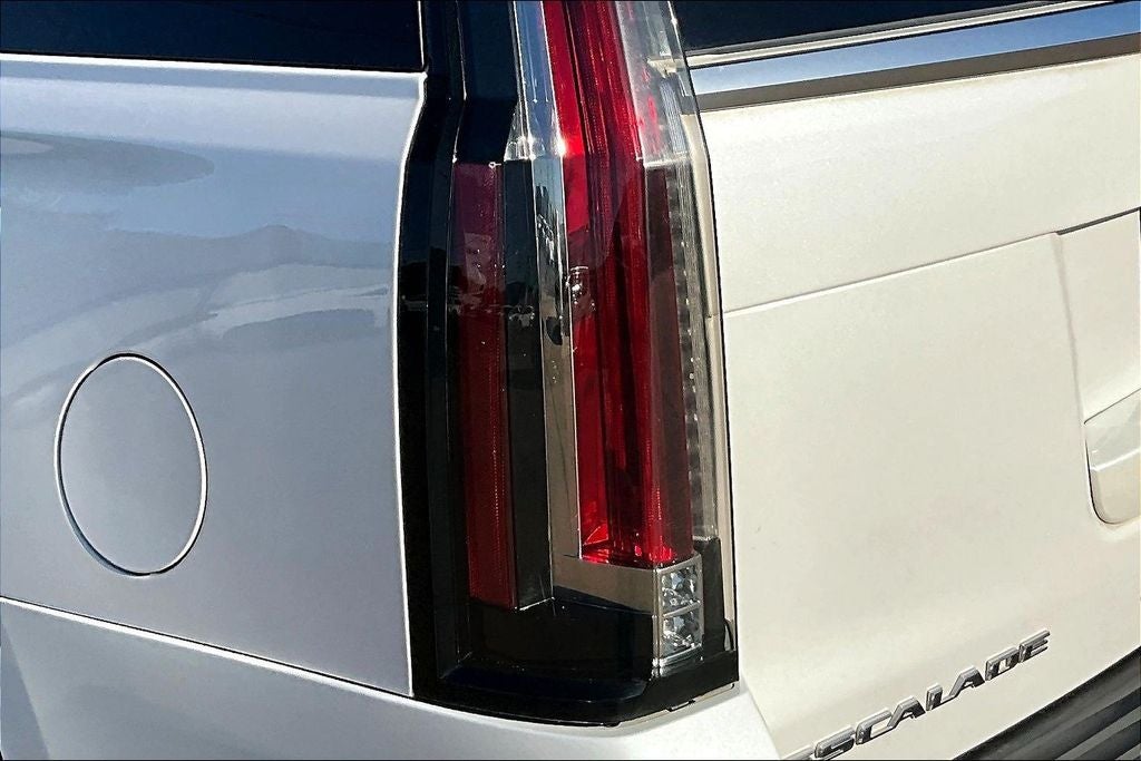 2019 Cadillac Escalade Luxury