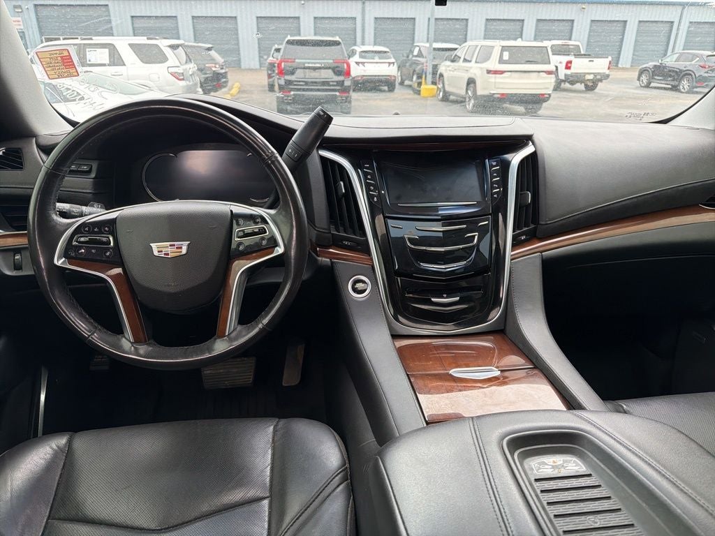 2019 Cadillac Escalade Luxury