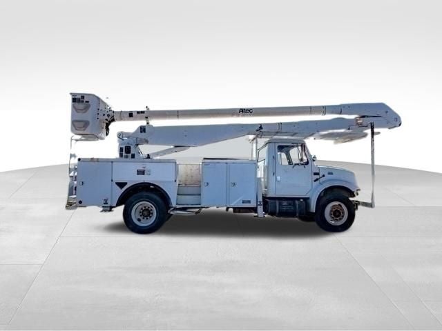2001 International 4700 Bucket Truck