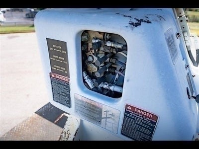 2001 International 4700 Bucket Truck