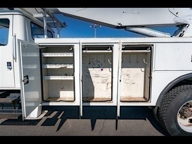 2001 International 4700 Bucket Truck