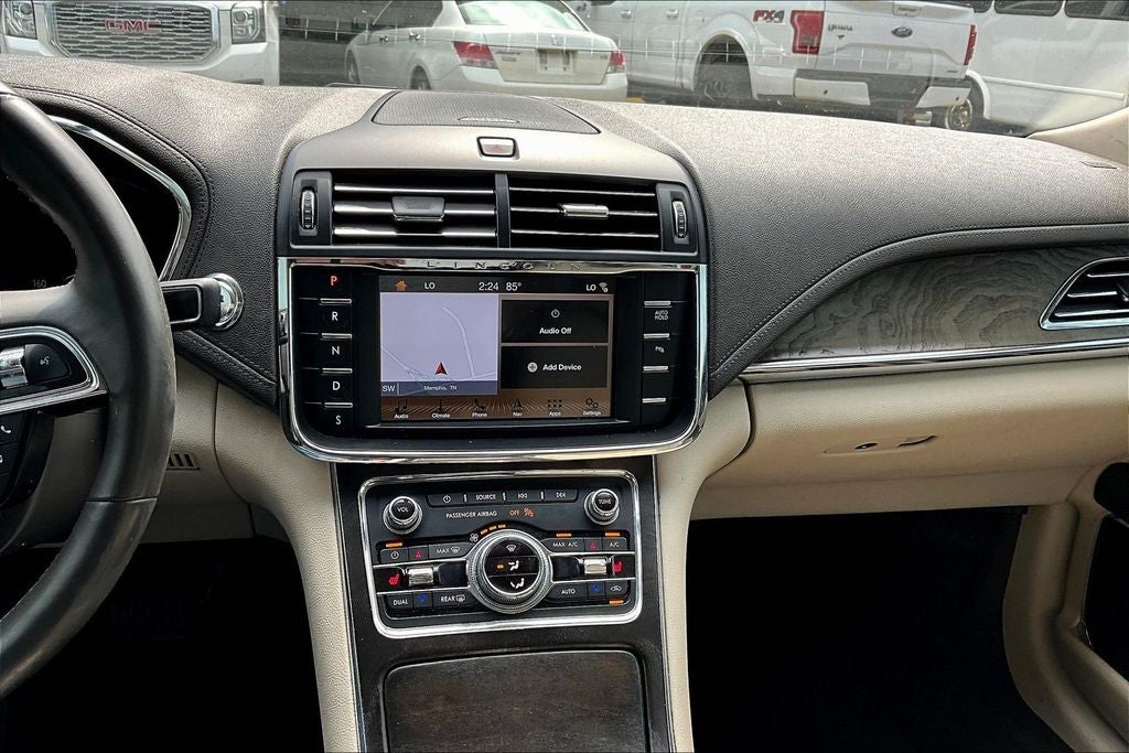 2017 Lincoln Continental Select