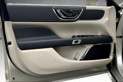2017 Lincoln Continental Select