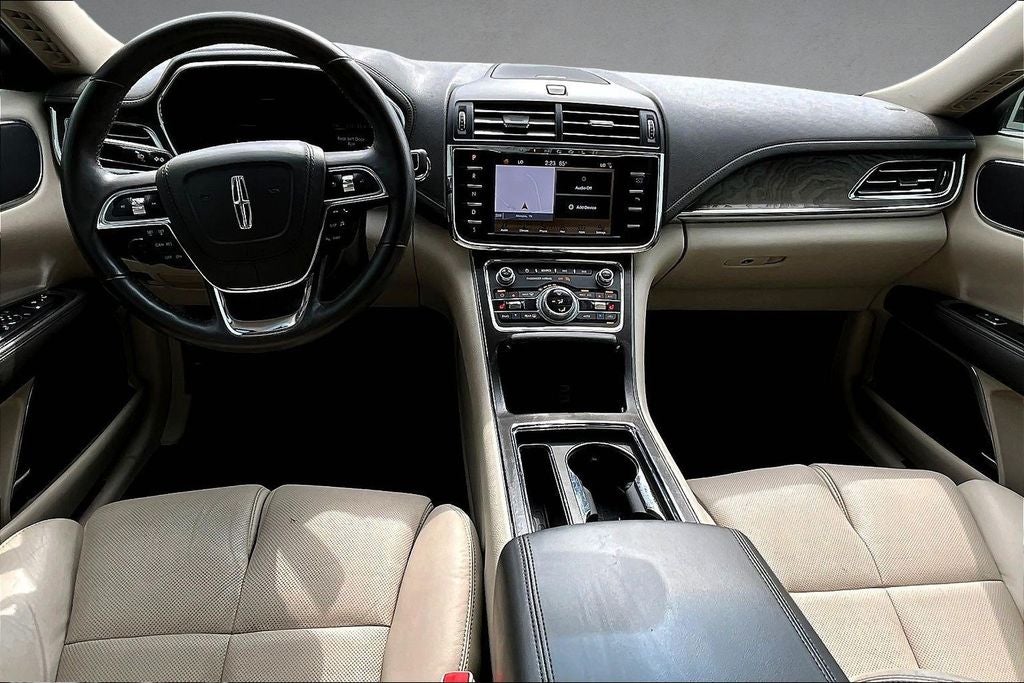 2017 Lincoln Continental Select