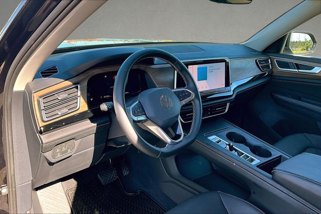 2024 Volkswagen Atlas 2.0T SE