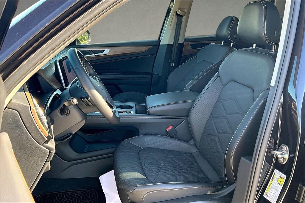 2024 Volkswagen Atlas 2.0T SE