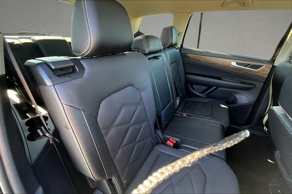 2024 Volkswagen Atlas 2.0T SE