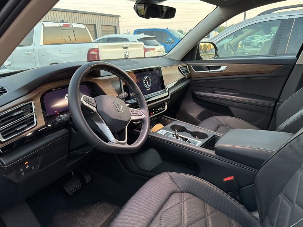2024 Volkswagen Atlas 2.0T SE