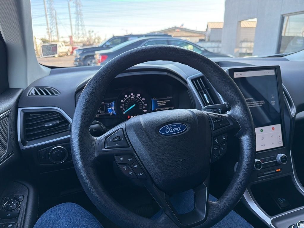 2023 Ford Edge SE