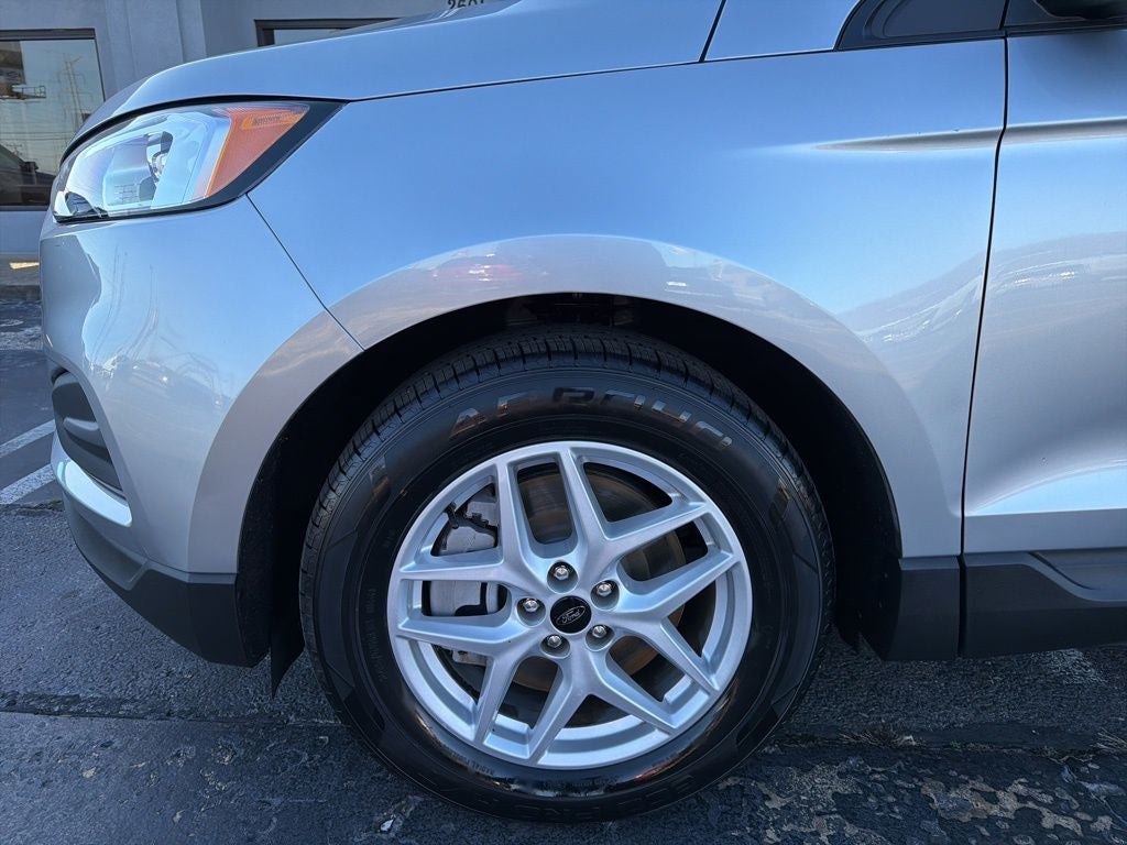 2023 Ford Edge SE