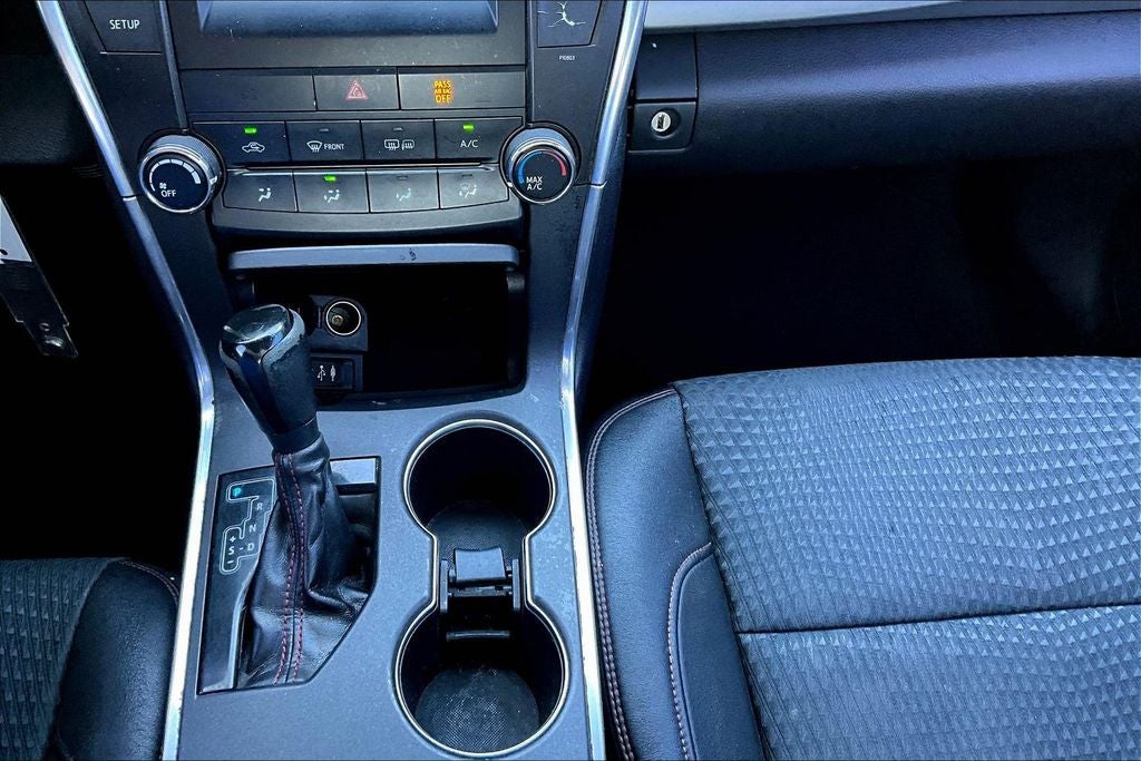 2015 Toyota Camry SE