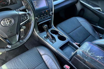 2015 Toyota Camry SE