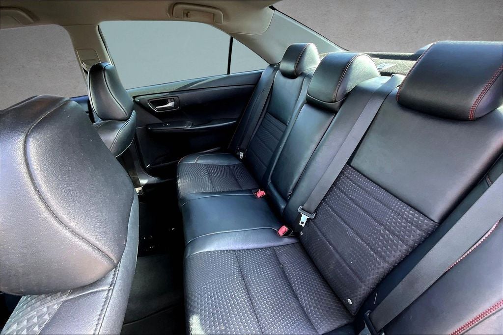 2015 Toyota Camry SE