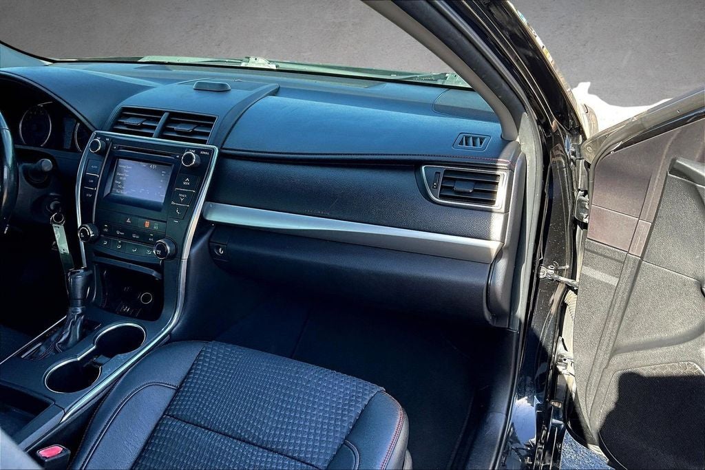 2015 Toyota Camry SE