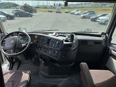 2016 Volvo VNI Base