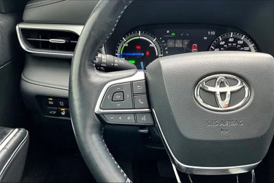 2021 Toyota Highlander Hybrid Platinum