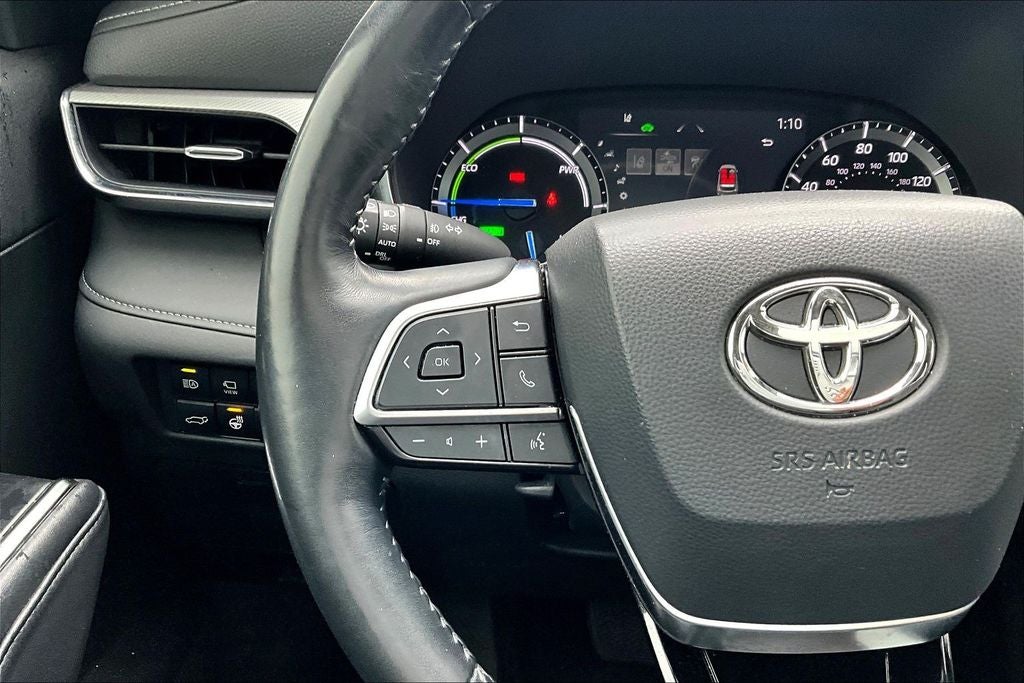 2021 Toyota Highlander Hybrid Platinum