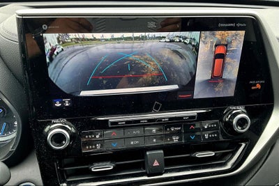 2021 Toyota Highlander Hybrid Platinum