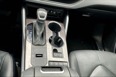2021 Toyota Highlander Hybrid Platinum