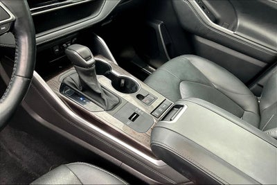 2021 Toyota Highlander Hybrid Platinum