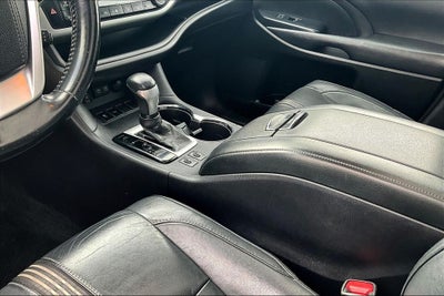 2018 Toyota Highlander SE